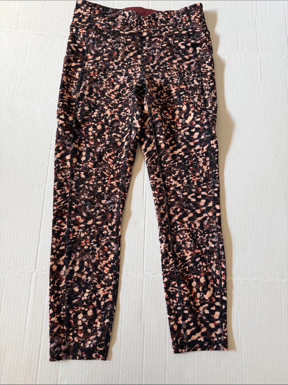 lululemon athletica Black & Pink Leopard Print Leggings Size 8
